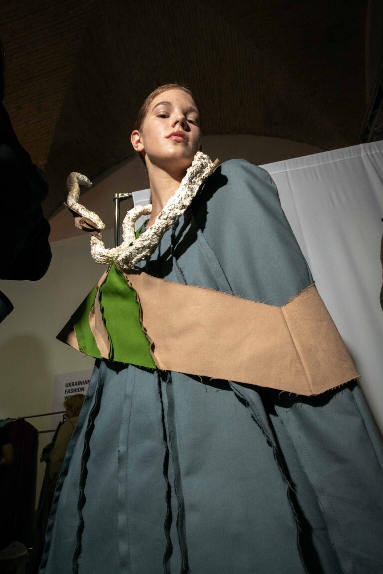Дизайнер: Mariia Sopina
| Photo: Jude P
