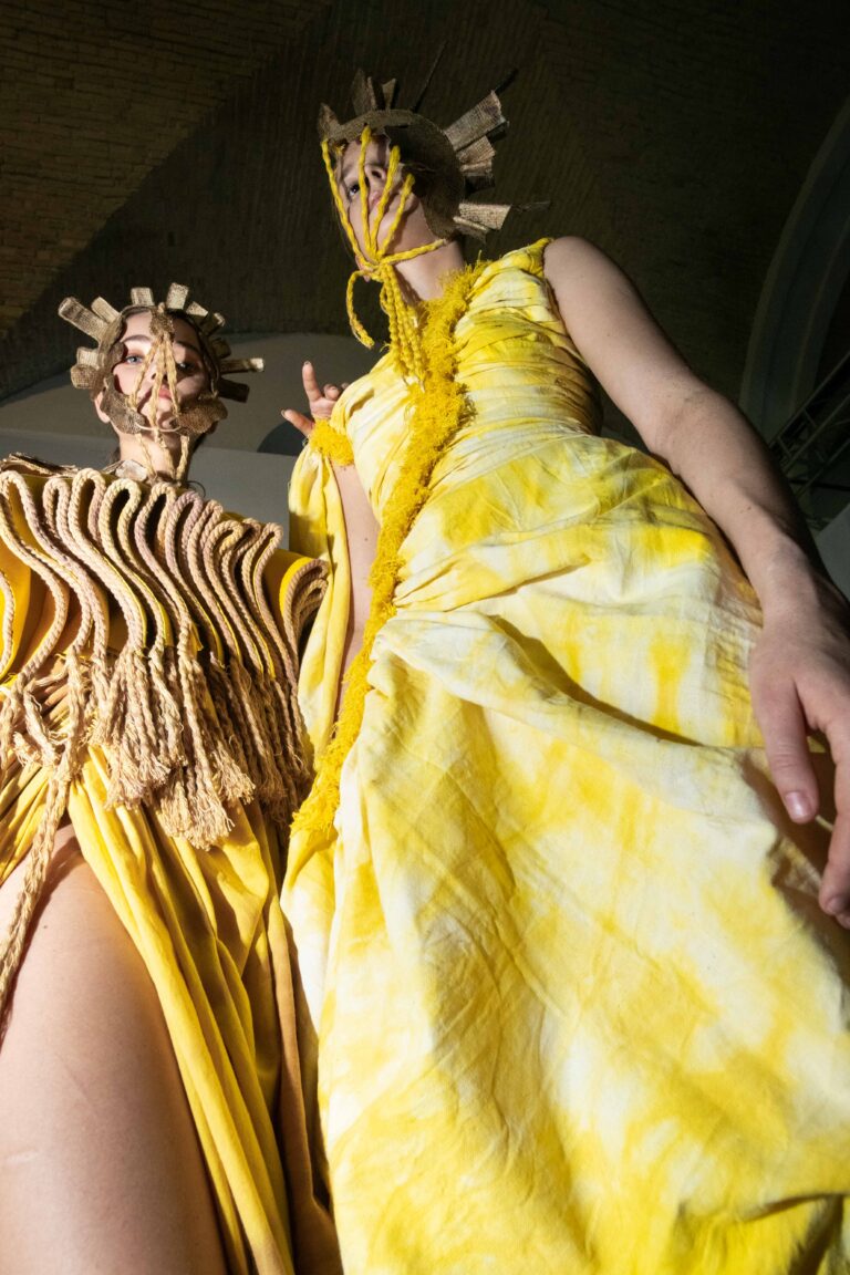 Дизайнер: Julya Orlova
| Photo: Jude P
